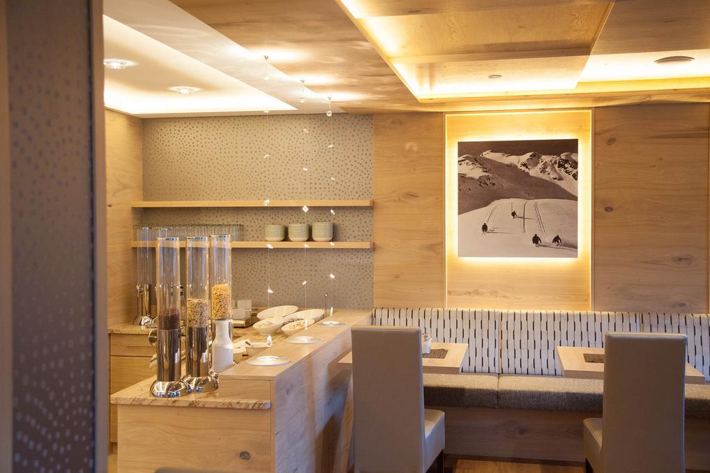 Fruehstueckspension Astoria Sölden Exteriér fotografie